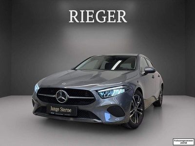 Grau Gebraucht 2024 Mercedes A180 Progressive Limousine | 26.978 € (Guter Preis)