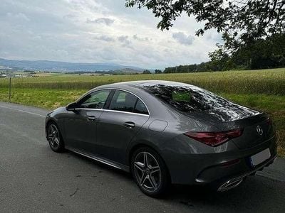 Grau Gebraucht 2020 Mercedes CLA200 AMG line Coupé | 29.900 € (Fairer Preis)