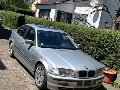Gebraucht BMW 323 170 PS (125 kW) 1999 Silber Limousine