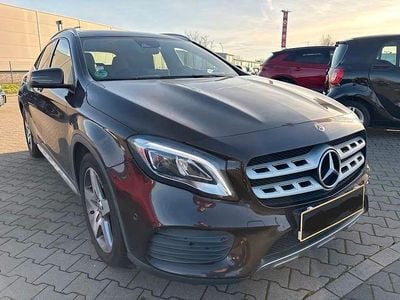 Gebraucht Mercedes GLA200 AMG line 156 PS (114 kW) 2017 Braun SUV