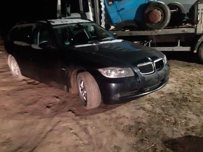 Blau Gebraucht 2005 BMW 320 Kombi | 2.500 € (Guter Preis)