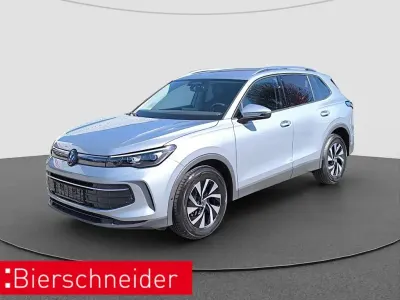 Neu VW Tiguan Life 150 PS (110 kW) 2026 Silber SUV