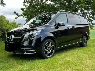 Gebraucht Mercedes V250 Avantgarde Edition 190 PS (139 kW) 2022 Schwarz Van / Kleinbus