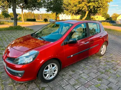 Gebraucht Renault Clio 102 PS (75 kW) 2006 Rot Kleinwagen
