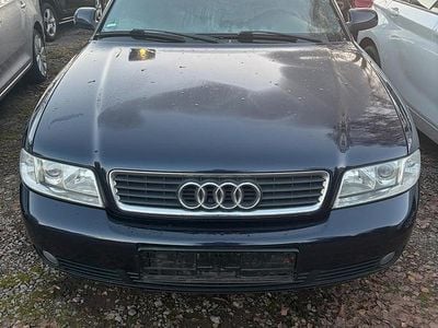 Second-hand Audi A4 101 CP (74 kW) 2001 Albastru Berlinǎ