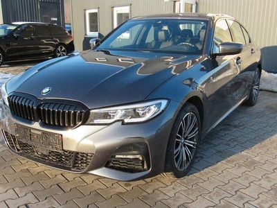 Grau Gebraucht 2020 BMW 330e M Sport Limousine | 31.900 € (Fairer Preis)
