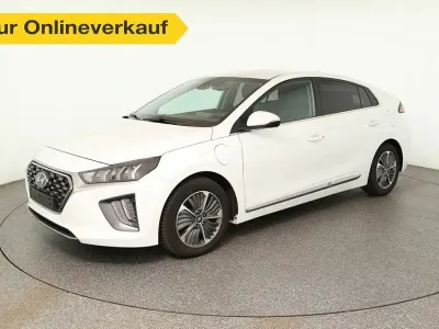 Käytetty Hyundai Ioniq Style 141 HP (103 kW) 2022 Valkoinen Viistoperä