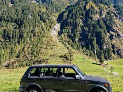 gebraucht Lada niva 5-türer