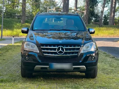 Gebraucht Mercedes ML300 204 PS (150 kW) 2010 Schwarz SUV