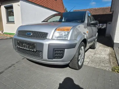 Usata Ford Fusion 80 CV (58 kW) 2007 Argento Utilitaria