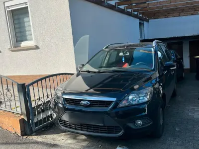 Gebraucht Ford Focus 115 PS (84 kW) 2009 Schwarz Kombi