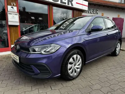 Gebraucht VW Polo Life 95 PS (69 kW) 2023 Vibrant violet Kleinwagen