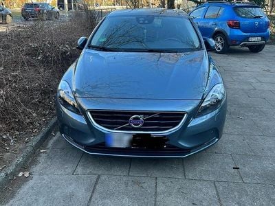 Gebraucht Volvo V40 177 PS (130 kW) 2012 Blau Kleinwagen