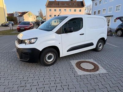 Gebraucht Peugeot Partner 110 PS (80 kW) 2021 Weiß Van / Kleinbus
