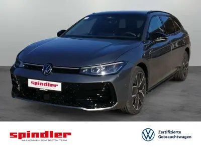 Gebraucht VW Passat R-line 177 PS (130 kW) 2026 Diabasgrau metallic Kombi