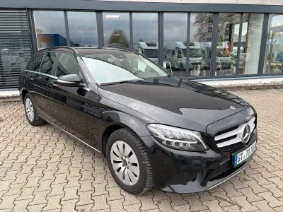 Gebraucht Mercedes C200 Business 160 PS (117 kW) 2019 Schwarz Limousine