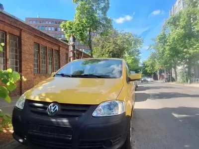 Gebraucht VW Fox 55 PS (40 kW) 2007 Gelb Kleinwagen