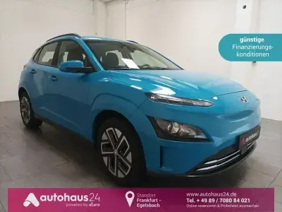 Gebraucht Hyundai Kona Select 100 kW (136 PS) 2022 Blau SUV