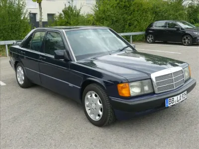 Gebraucht Mercedes 190 160 PS (117 kW) 1992 Blau Limousine