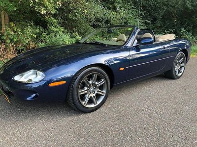 Jaguar XK8