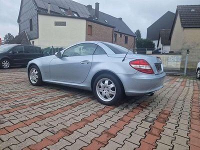 Usata Mercedes SLK200 163 CV (119 kW) 2005 Argento Cabrio