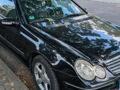 Gebraucht Mercedes C180 143 PS (105 kW) 2004 Schwarz Coupé