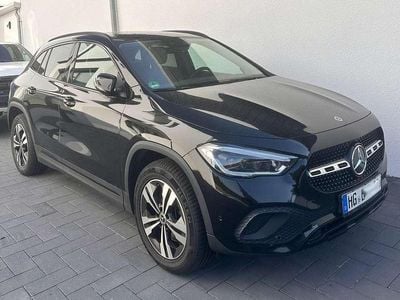Mercedes GLA220