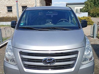 Hyundai H-1