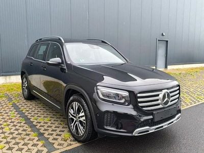 Mercedes GLB200