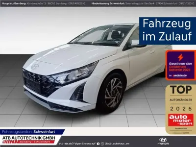 Käytetty Hyundai i20 Trend 101 HP (74 kW) 2025 Valkoinen Viistoperä