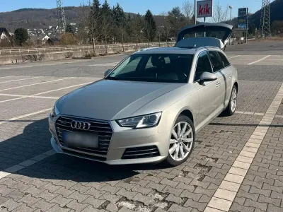 Gebraucht Audi A4 190 PS (139 kW) 2016 Gold Limousine
