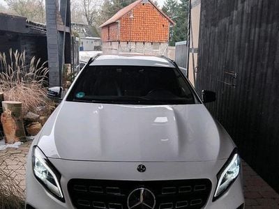 Gebraucht Mercedes GLA220 AMG line 185 PS (136 kW) 2018 Weiß SUV