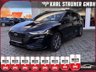 Käytetty Ford Focus ST-Line 125 HP (91 kW) 2023 Musta Farmari