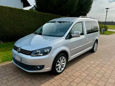 Gebraucht VW Caddy Maxi 140 PS (102 kW) 2014 Silber Van / Kleinbus