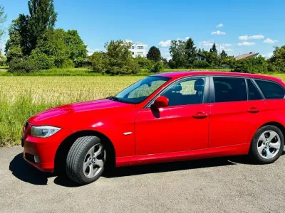 Gebraucht BMW 318 143 PS (105 kW) 2011 Rot Kombi
