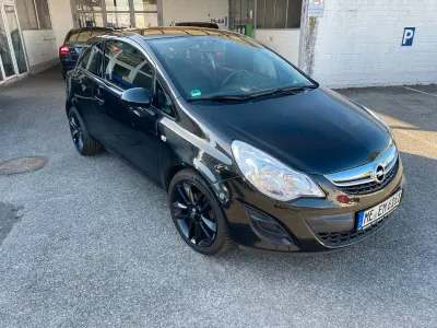 Gebraucht Opel Corsa Selection 87 PS (63 kW) 2013 Schwarz Kleinwagen