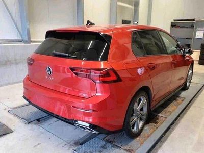 Gebraucht VW Golf VIII R-line 150 PS (110 kW) 2024 Kings red metallic Limousine