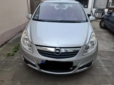 Gebraucht Opel Corsa 90 PS (66 kW) 2008 Silber Kleinwagen