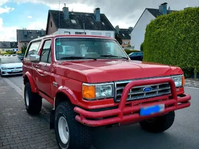 Gebraucht Ford Bronco 185 PS (136 kW) 1989 Rot SUV