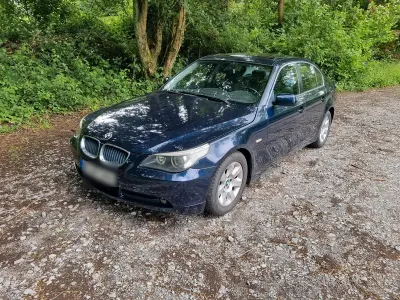 Gebraucht BMW 520 170 PS (125 kW) 2004 Blau Limousine