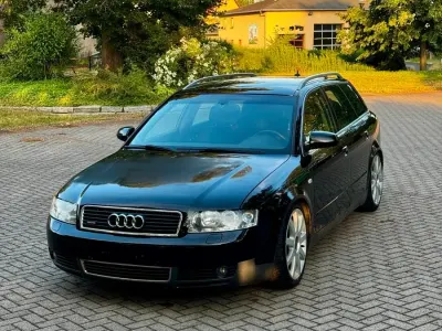 Gebraucht Audi A4 131 PS (96 kW) 2003 Schwarz Kombi