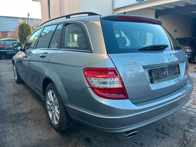 gebraucht Mercedes 220 W204CDI / Automatik / Xenon / Kombi / Gepflegt /