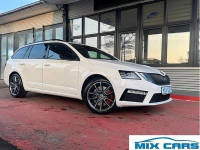 Weiß Gebraucht 2017 Skoda Octavia vRS Kombi | 19.470 € (Fairer Preis)