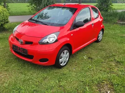 Używany Toyota Aygo City 68 KM (50 kW) 2009 Czarny Hatchback