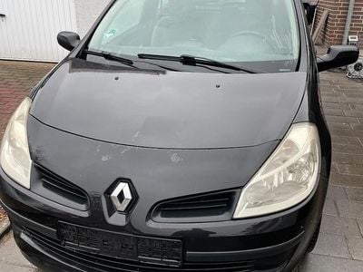 Usata Renault Clio II Expression 89 CV (65 kW) 2005 Nero Utilitaria