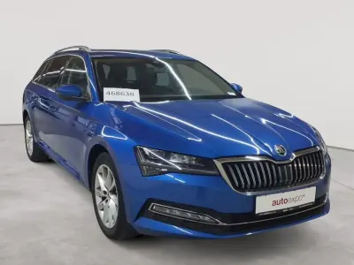 Gebraucht Skoda Superb Style 200 PS (147 kW) 2022 Raceblau metallic Kombi
