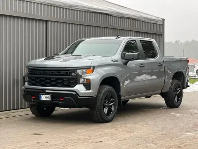 Gebraucht Chevrolet Silverado 310 PS (228 kW) 2024 Grau SUV