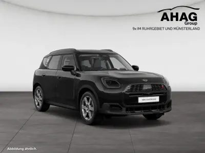 Second-hand Mini Countryman 218 CP (160 kW) 2024 Negru SUV