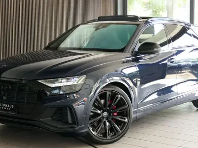Gebraucht Audi Q8 S-Line 340 PS (250 kW) 2023 Blau SUV