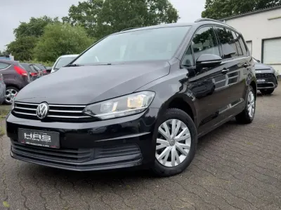 Gebraucht VW Touran Comfortline 150 PS (110 kW) 2017 Schwarz Van / Kleinbus